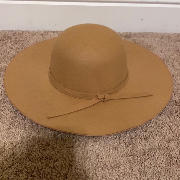 Studio Glam Hat - Picture 1 of 2